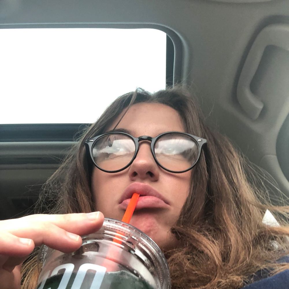 Meet your Posher, Alexis